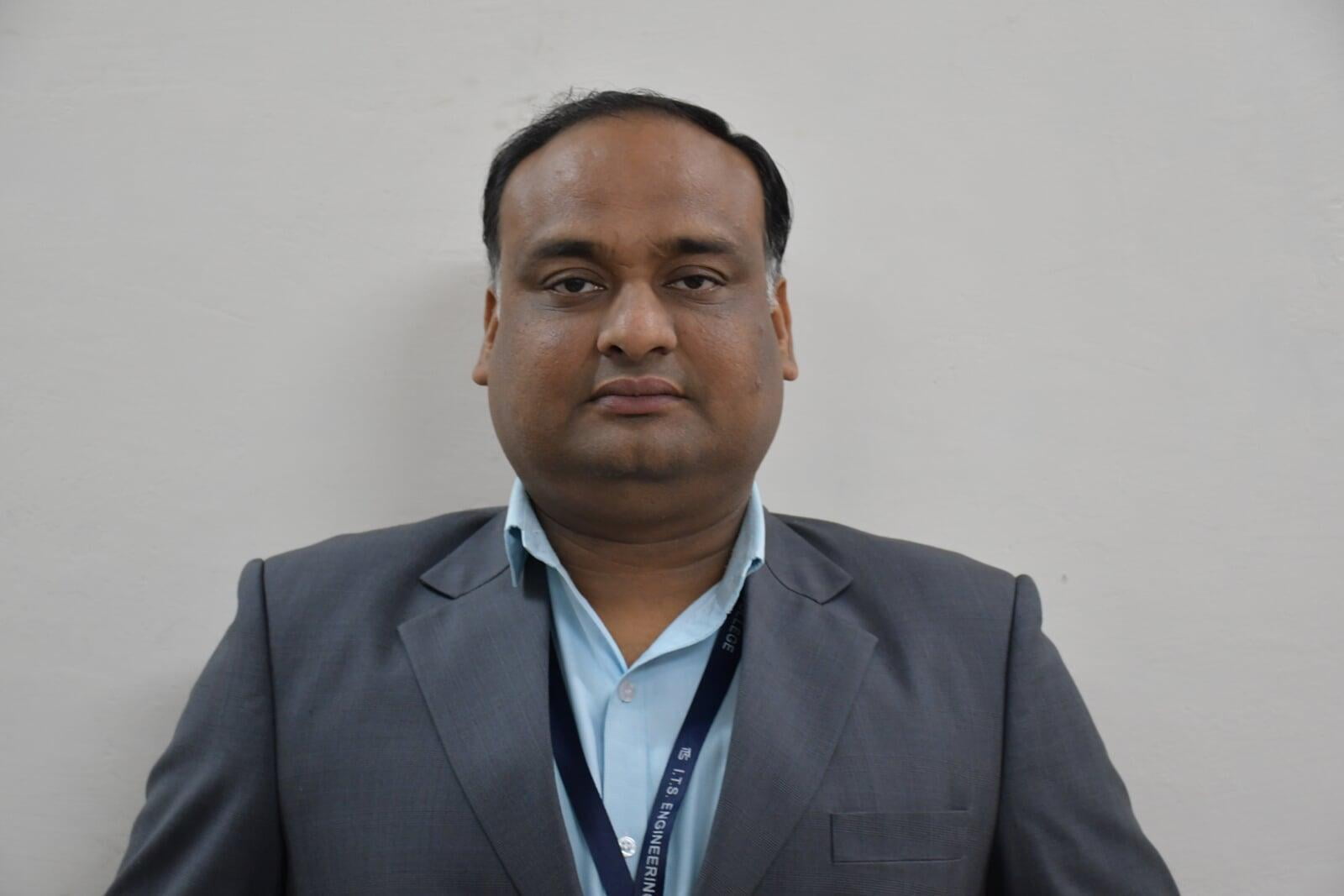 Mr. Upendra Kumar Agarwal B.Tech EEE Faculty at ITS